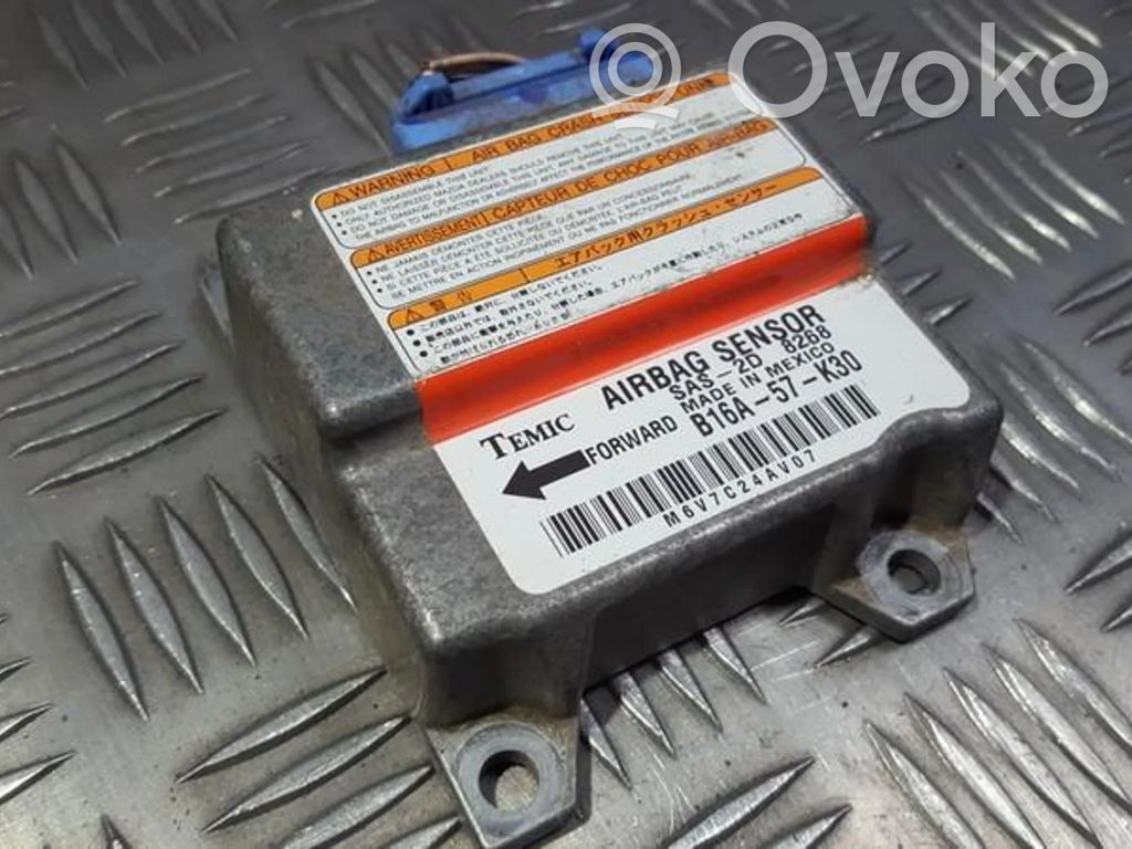 Mazda 323 Airbag control unit/module 