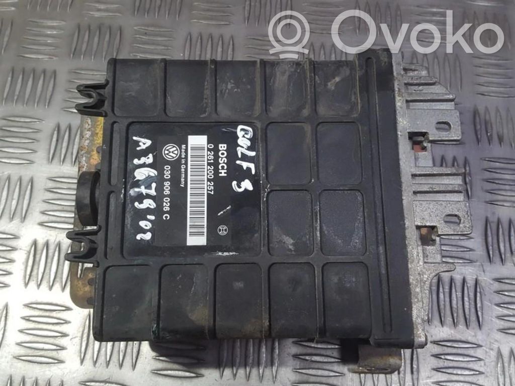Volkswagen Golf III Unitate/modul de control motor 