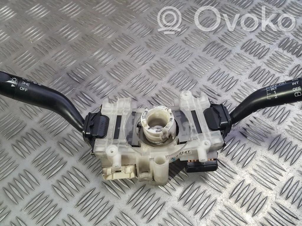 Mazda 323 F Commodo, commande essuie-glace/phare 