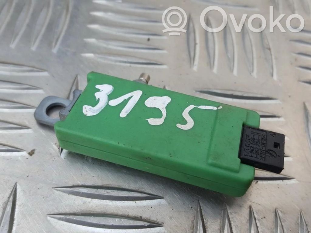 Audi A6 S6 C5 4B Unidad de control de la antena
