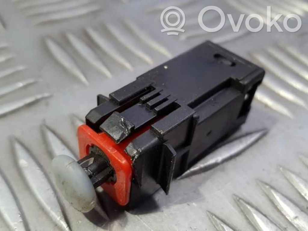 Opel Corsa D Comutator senzor pedală frână 