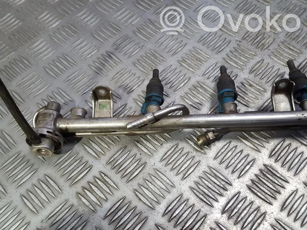 Volkswagen PASSAT B5 Linea principale tubo carburante