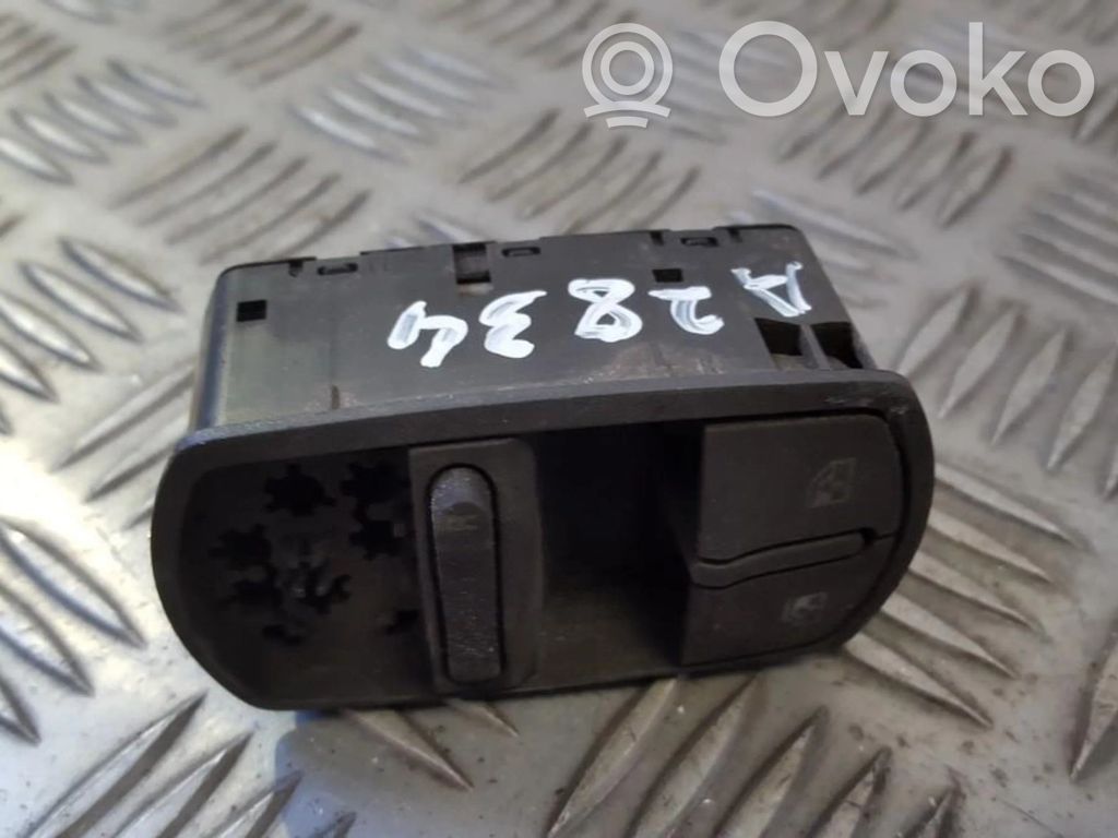 Interruptor del elevalunas eléctrico   13258521AA,13258521AA