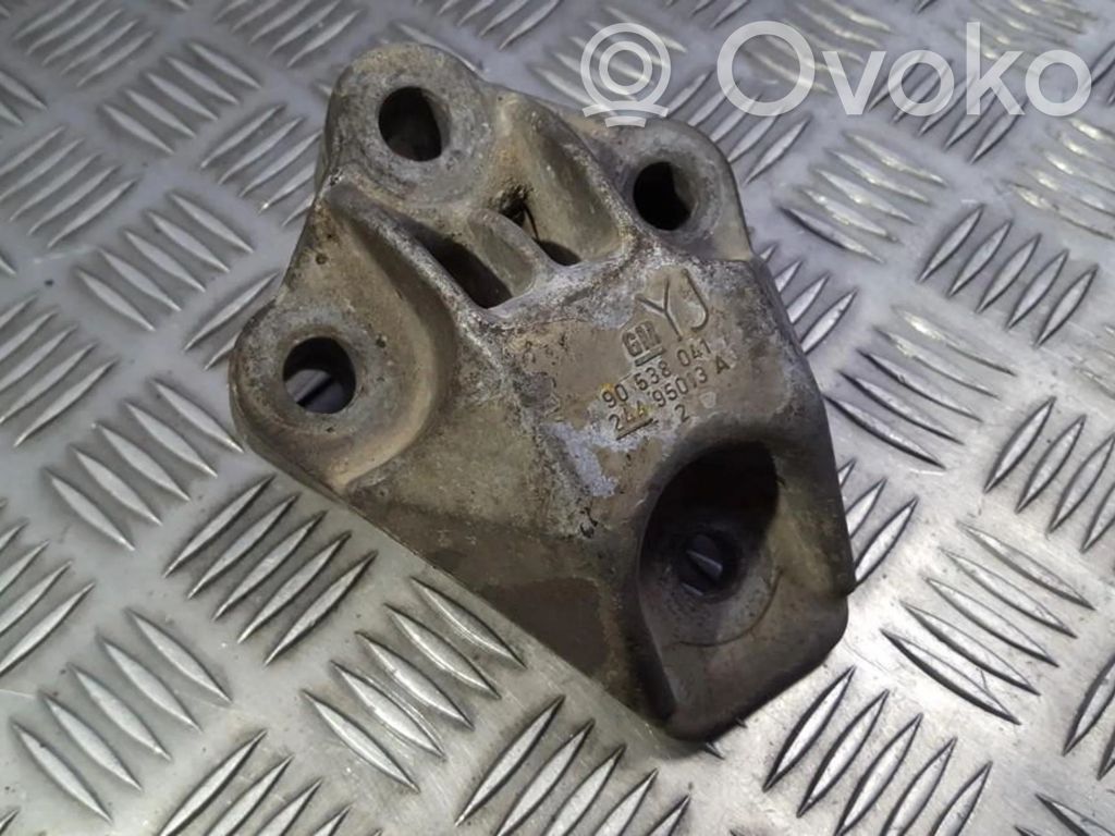 Opel Vectra B Engine mounting bracket 