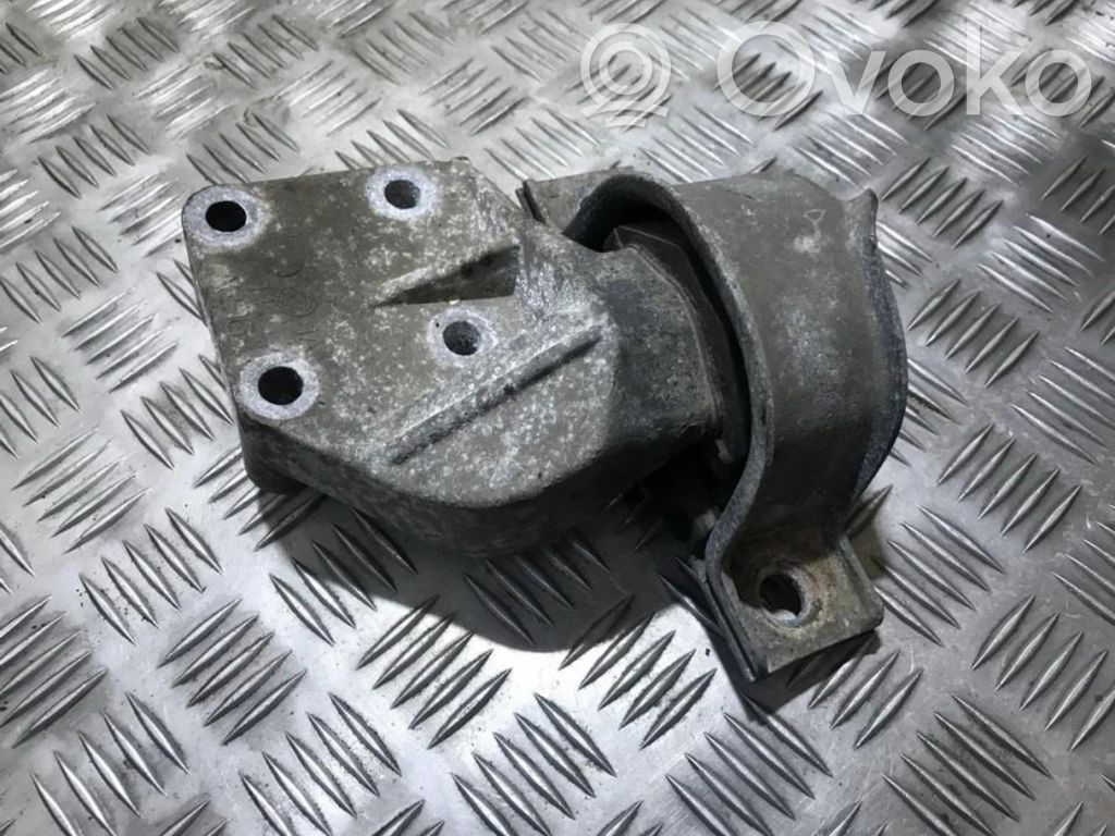 Fiat Punto (188) Engine mount bracket 
