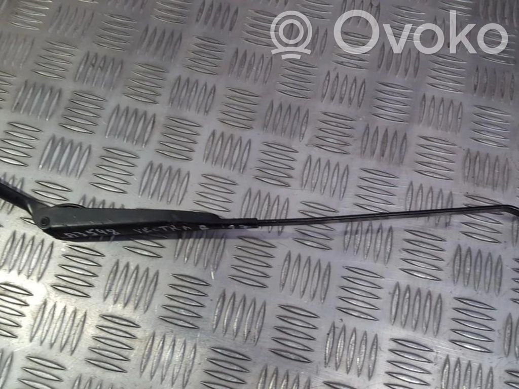 Opel Vectra B Priekinio stiklo valytuvų kojelė 