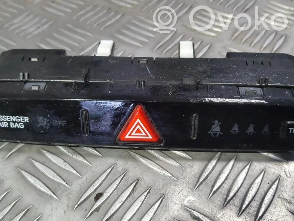 Hyundai i20 (PB PBT) Comutator lumini pericol