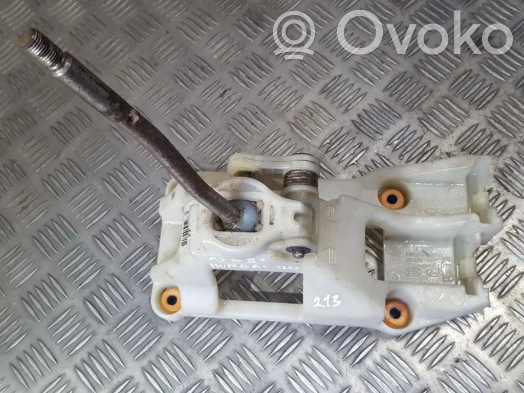 Hyundai i20 (PB PBT) Selector caja de cambios 