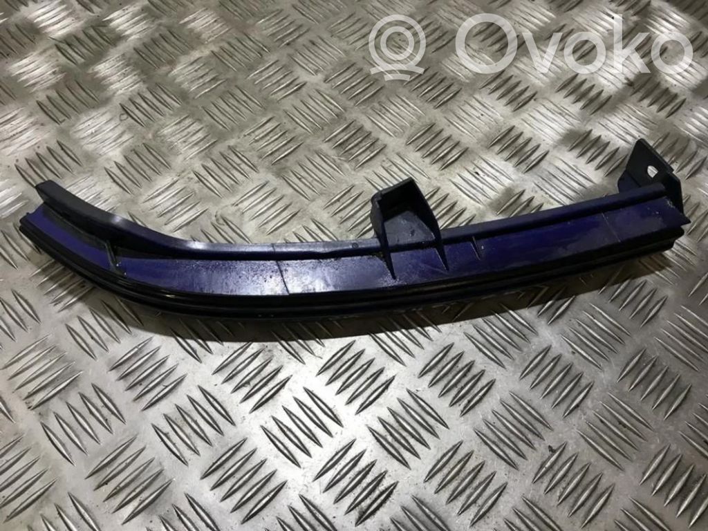 Opel Zafira A Moulure sous phares