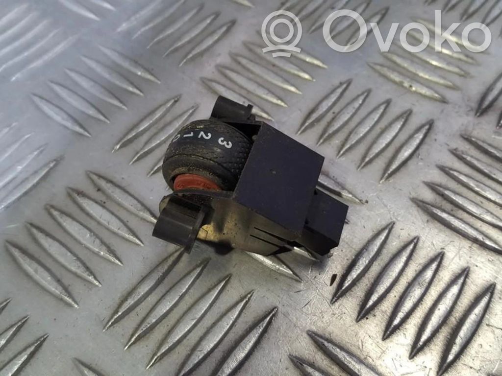 Headlight level height control switch   717456614,62800006A,62800006A,717456614