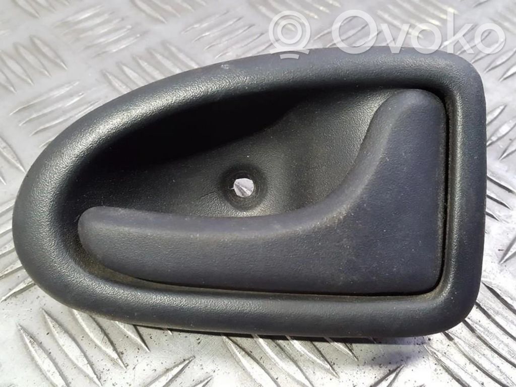 Renault Clio II Manecilla interna puerta delantera 