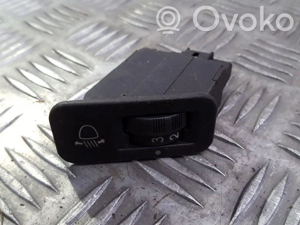 Peugeot 206 Interruttore di regolazione livello altezza dei fari 