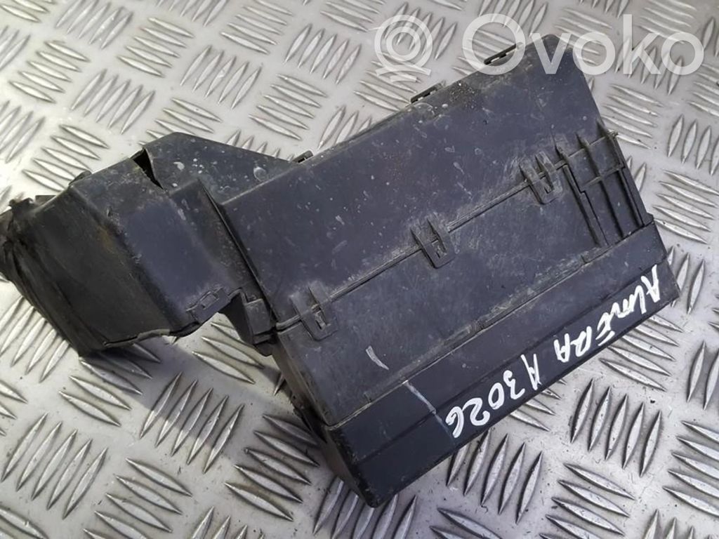 Nissan Almera N16 Set scatola dei fusibili