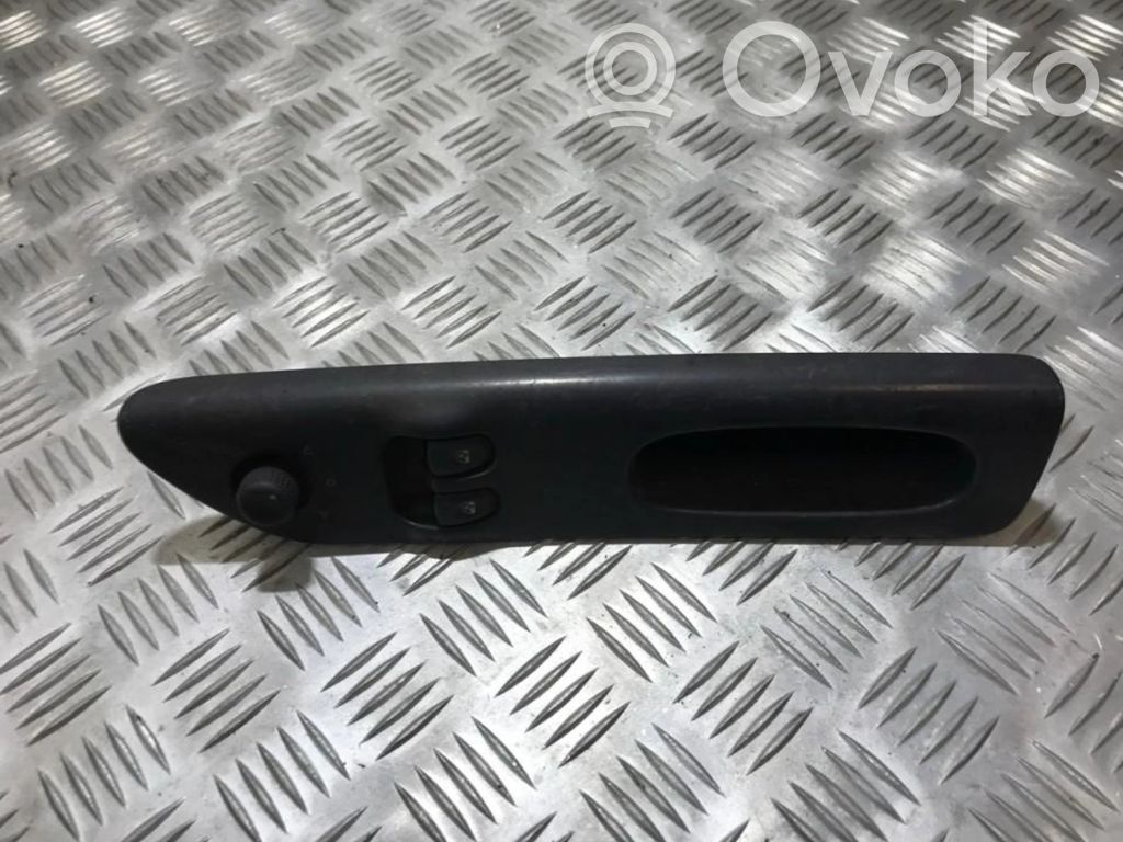 Renault Espace III Przyciski szyb 