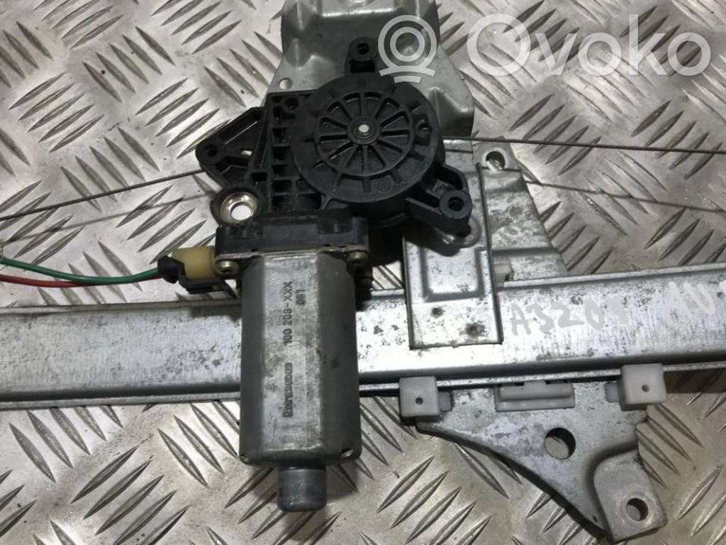 Toyota Avensis T220 Motorino alzacristalli della portiera posteriore