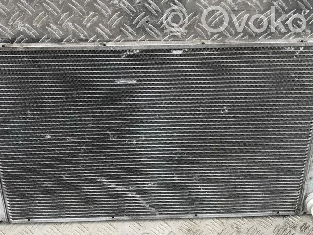 BMW 5 E60 E61 Aušinimo skysčio radiatorius 