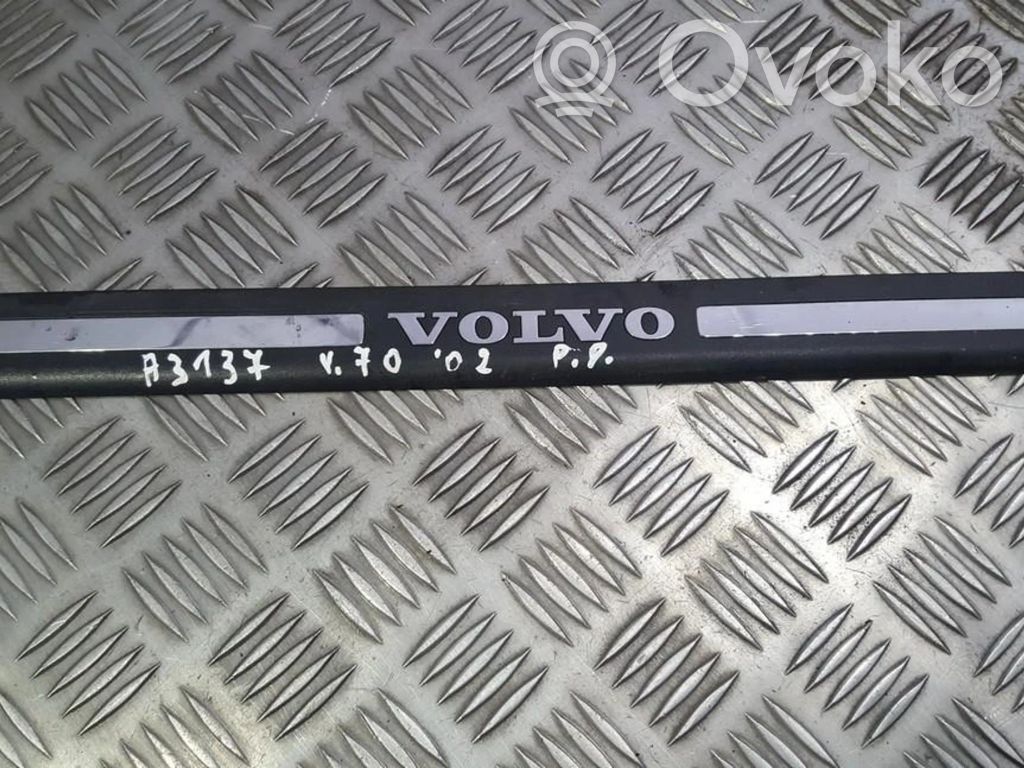Volvo V70 Capac prag față 