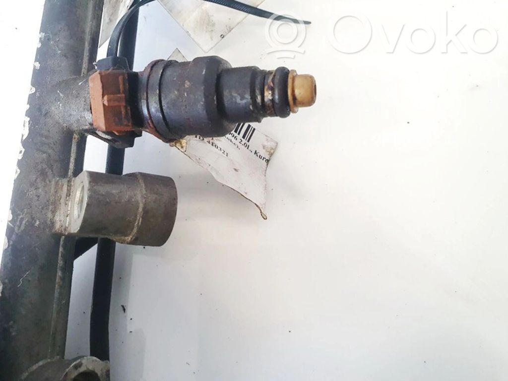 Hyundai Lantra II Wtryskiwacz paliwa 