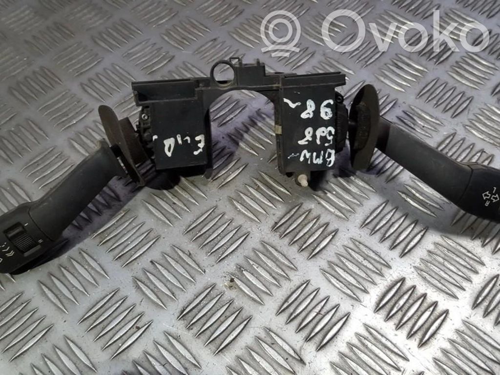BMW 5 E39 Leva/interruttore dell’indicatore di direzione e tergicristallo 