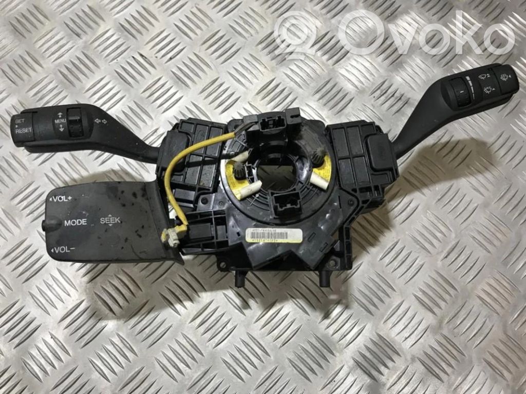 Ford Focus C-MAX Bloc semnalizator și ștergător parbriz 