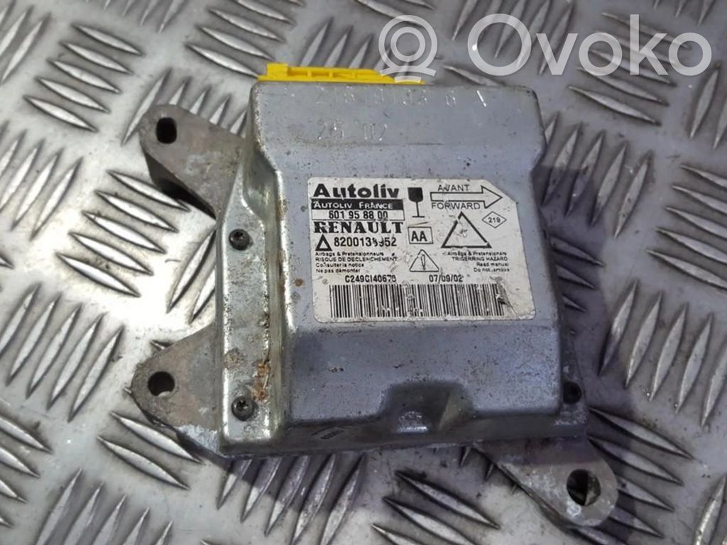 Renault Laguna II Unitate/modul de comandă airbaguri 