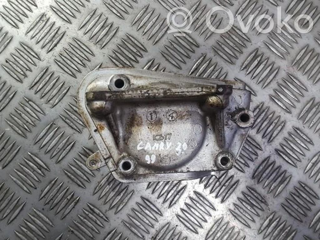 Engine mounting bracket
