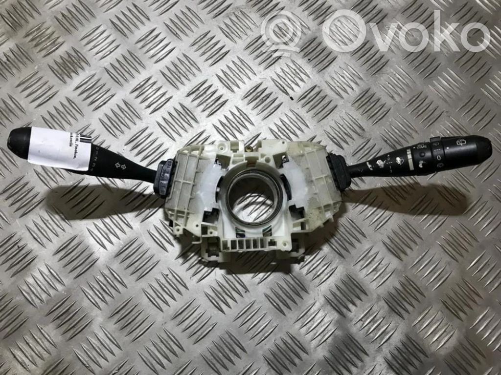 Mitsubishi Colt Leva/interruttore dell’indicatore di direzione e tergicristallo