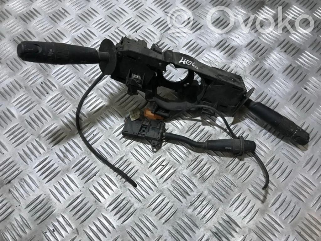 Peugeot 406 Leva/interruttore dell’indicatore di direzione e tergicristallo