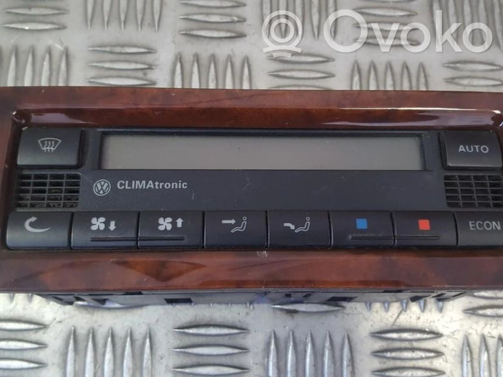 Volkswagen PASSAT B5.5 Unitate control climatizare 