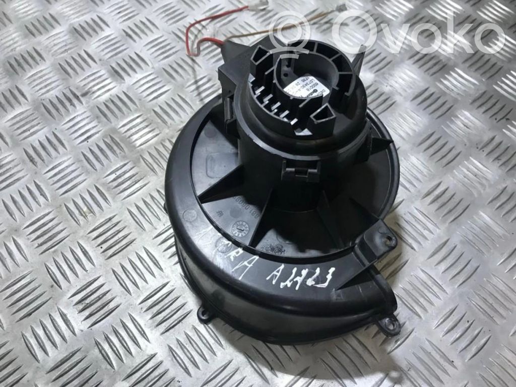 Opel Astra H Ventilator aerotermă 