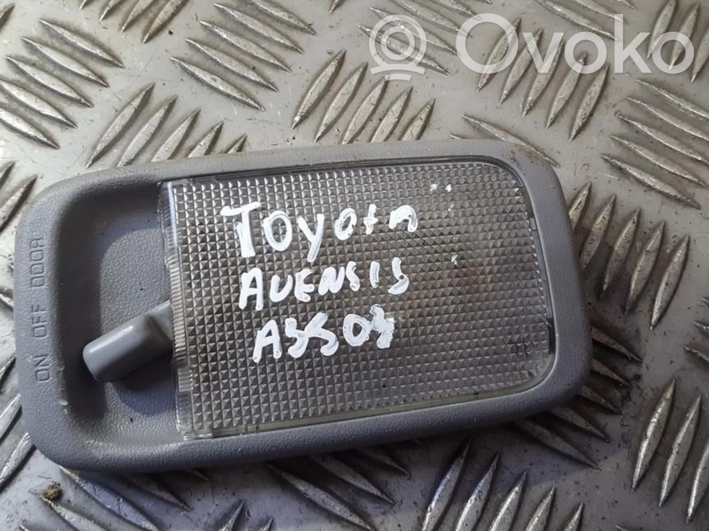 Toyota Avensis T220 Éclairage lumière plafonnier arrière 