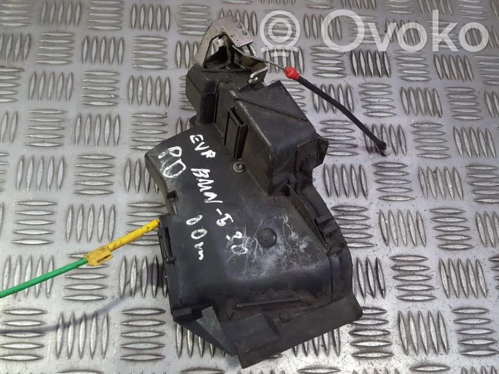 Serrure de porte avant   8352165,8352165