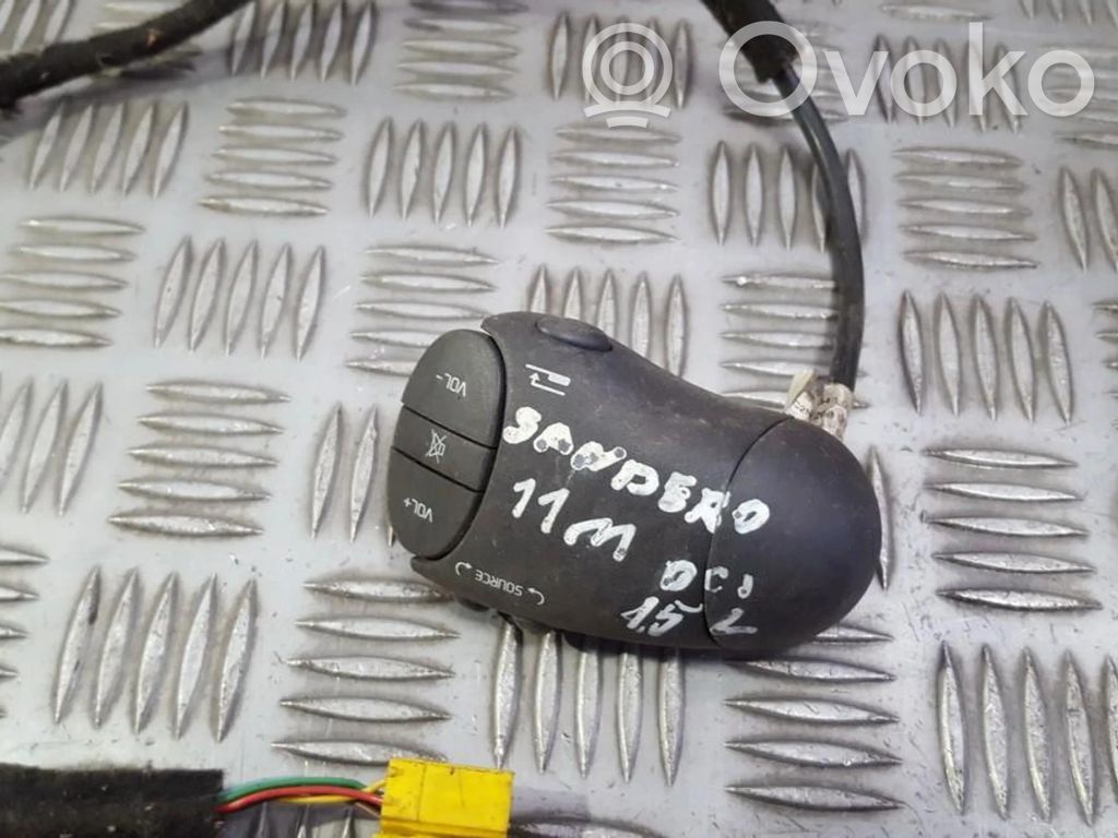 Renault Dacia Duster Interruptor de control multifunción 