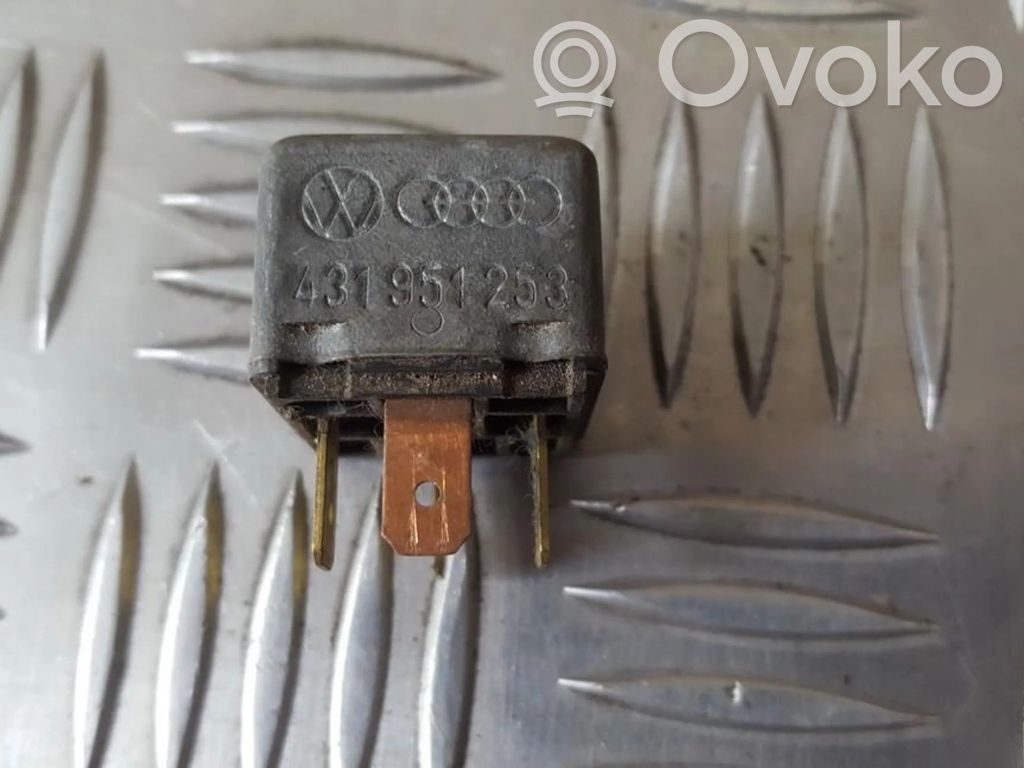 Audi A6 S6 C5 4B Otros relés 