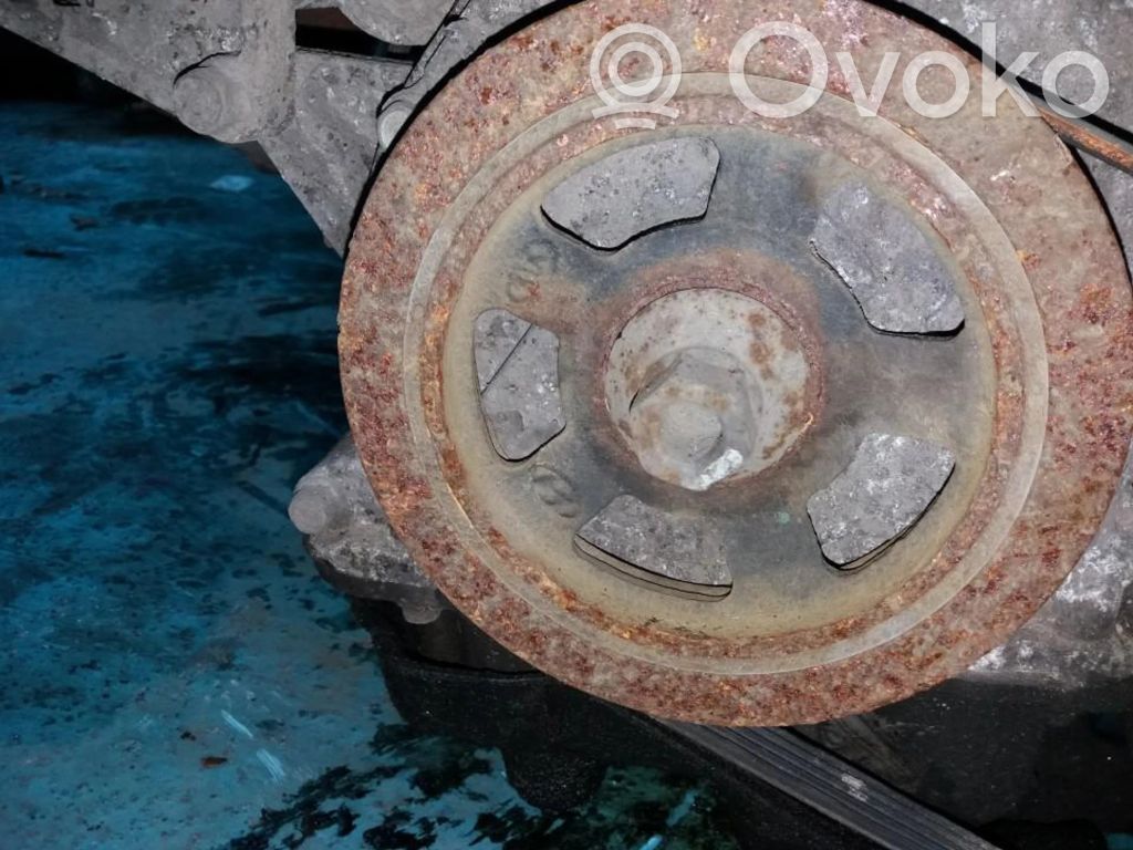 Kampiakselin vauhtipyörä