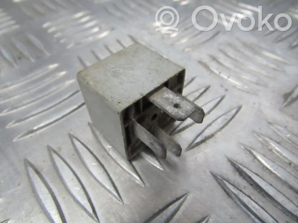 BMW 3 E30 Other relay 