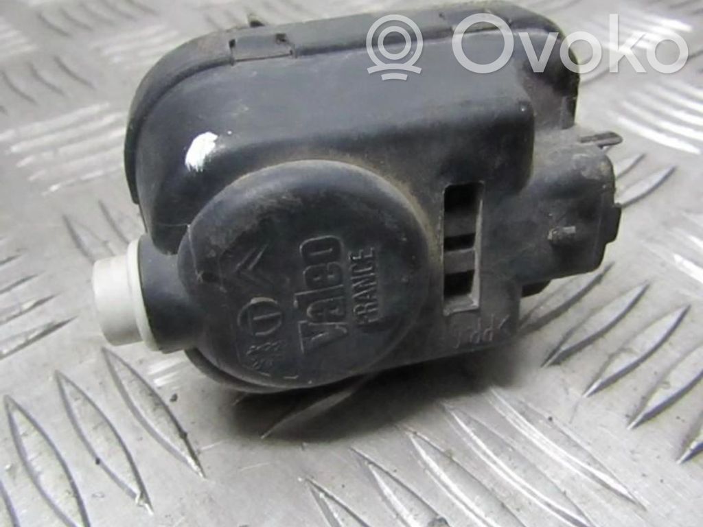 Headlight level adjustment motor