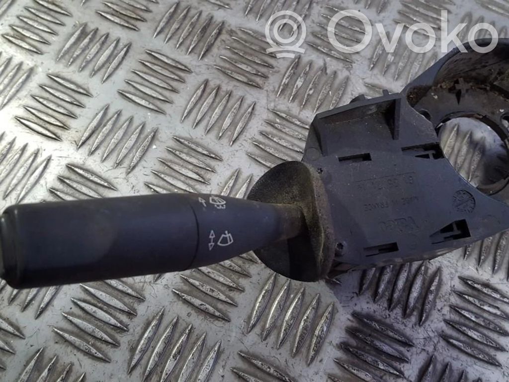 Citroen Berlingo Pyyhkijän vipu