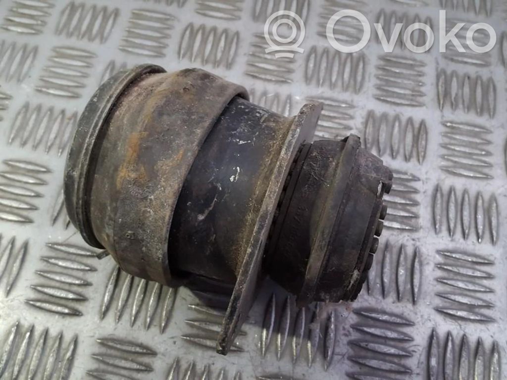 Volkswagen Golf III Supporto di montaggio del motore
