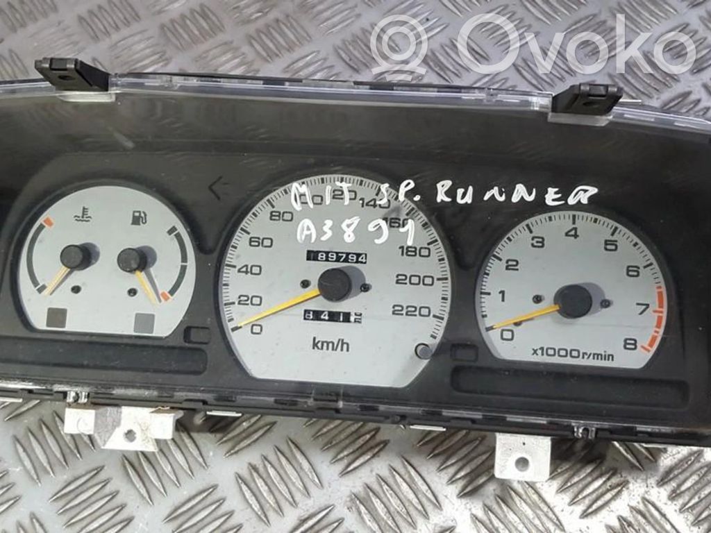 Mitsubishi Space Runner Nopeusmittari (mittaristo) 