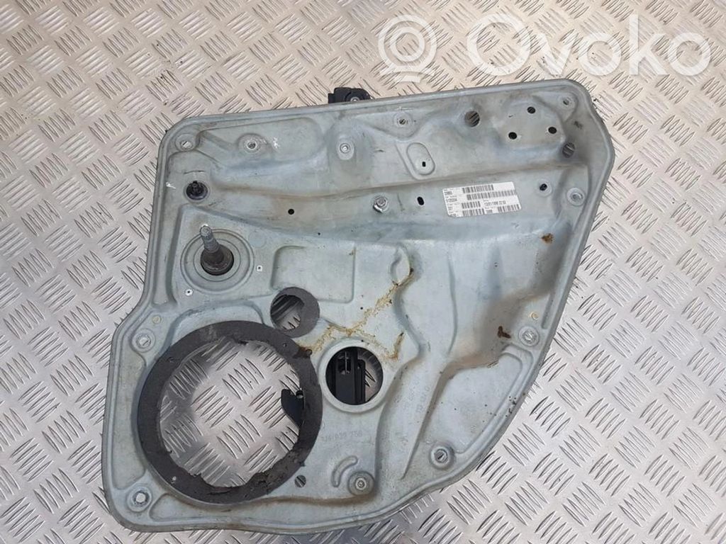 Volkswagen Golf IV Elektryczny podnośnik szyby drzwi bocznych / przesuwnych 