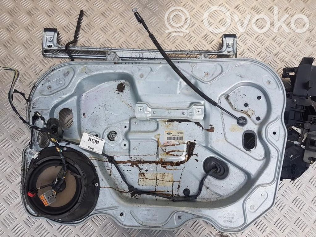 Ford Focus Liukuoven ikkunannostin moottorilla 