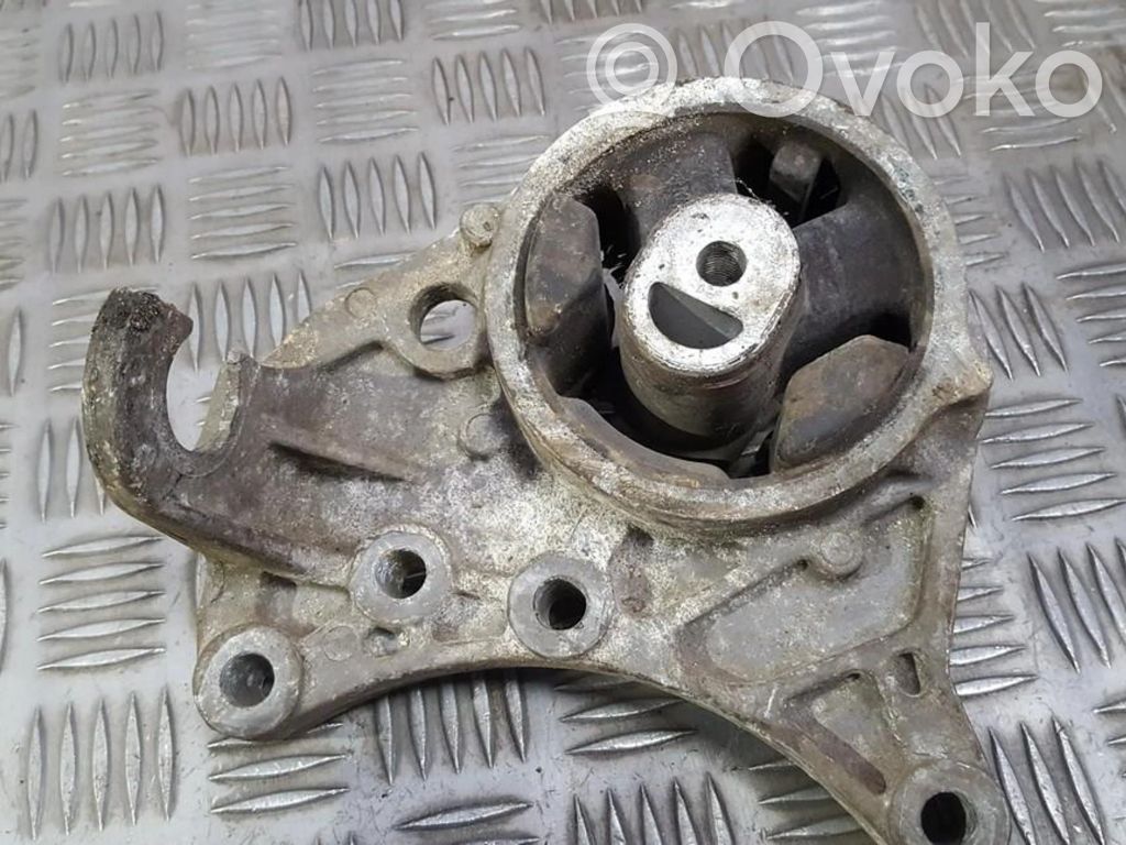 Supporto di montaggio del motore