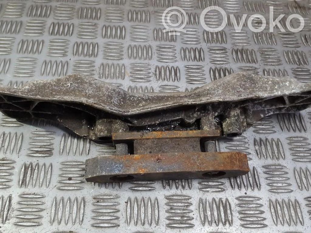 BMW 5 E39 Engine mount bracket 
