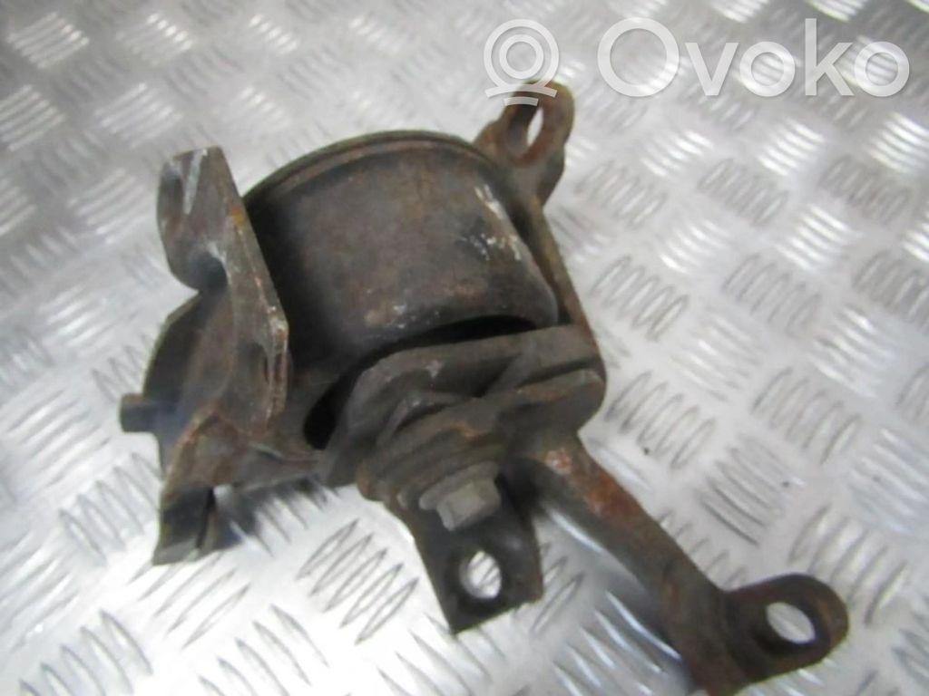 Ford Mondeo MK II Moottorin kiinnikekorvake 