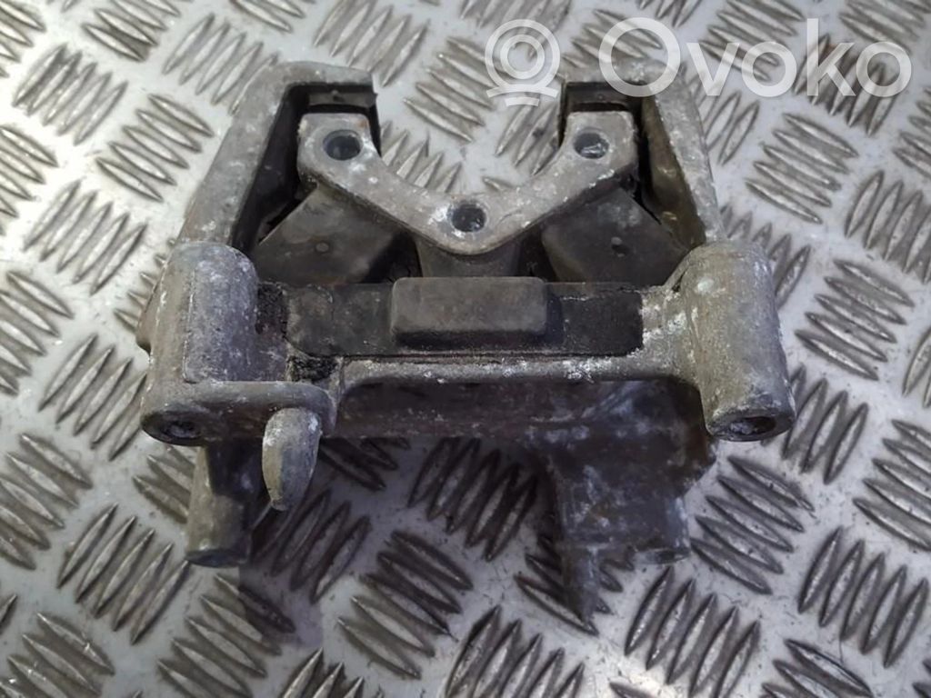 Opel Vectra B Engine mount bracket 