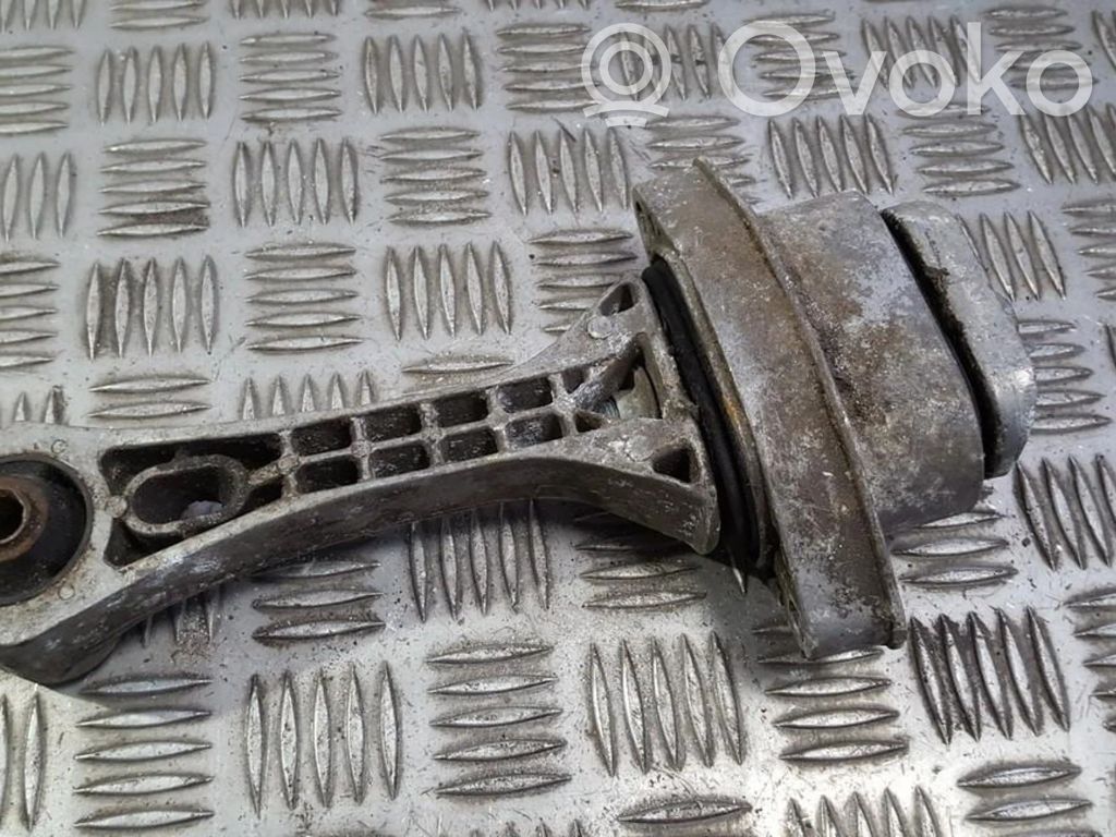 Volkswagen Golf IV Supporto di montaggio del motore