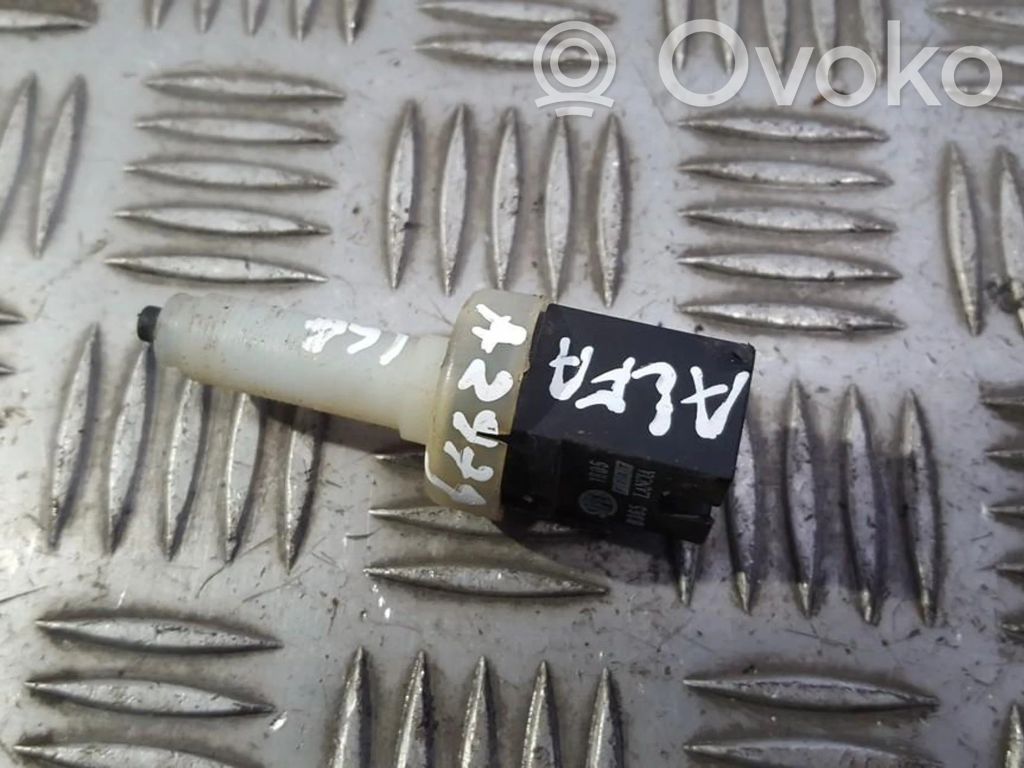 Sensor Bremspedal   B365,B365