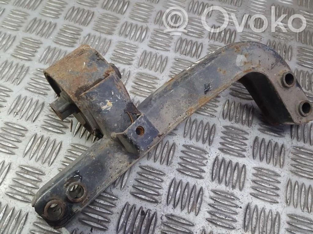 Supporto di montaggio del motore