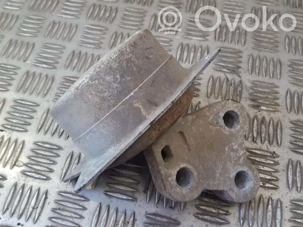 Opel Vectra C Supporto di montaggio del motore 